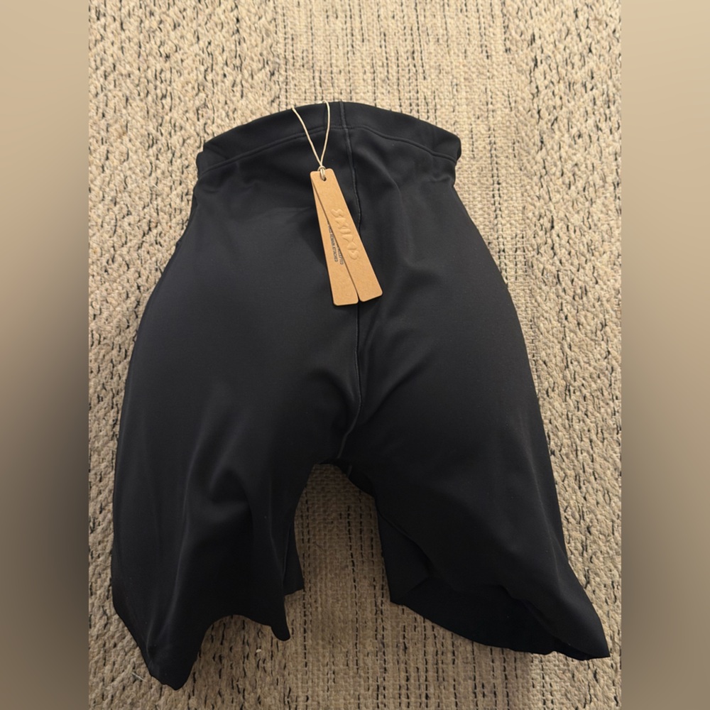 SKIMS Onyx Butt and Hip Enhancing Mid Thigh Short